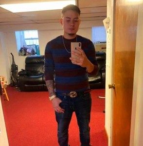 Meet your Posher, Hernandez